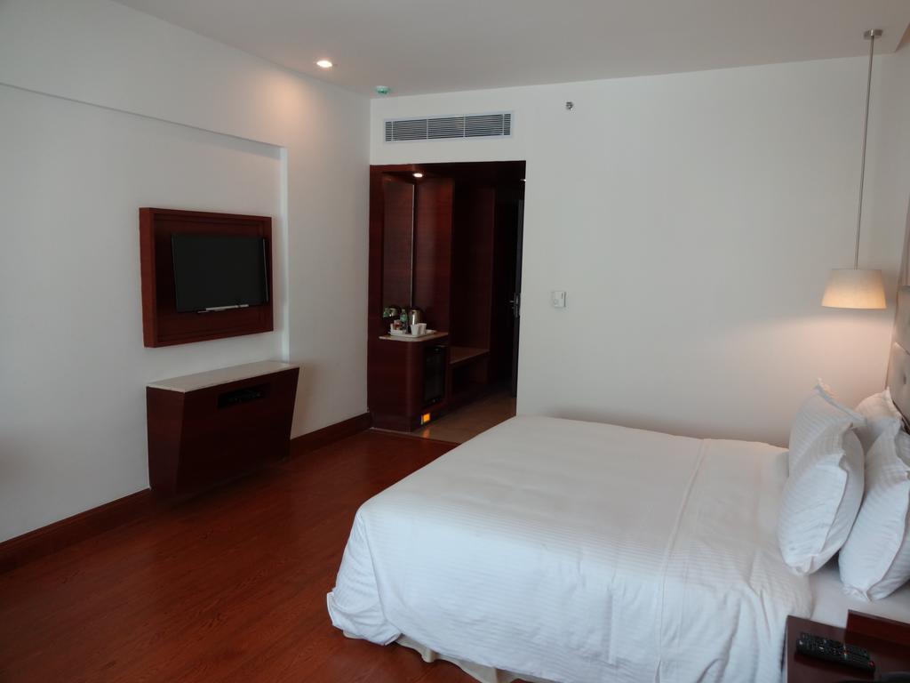 Hotel Abu Palace Chennai Room photo